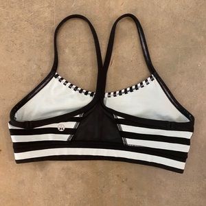 Lululemon Flow Y Bra - Size 4